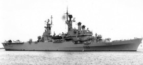 Nave della Marina Militare abbandonata con il suo carico di amianto
